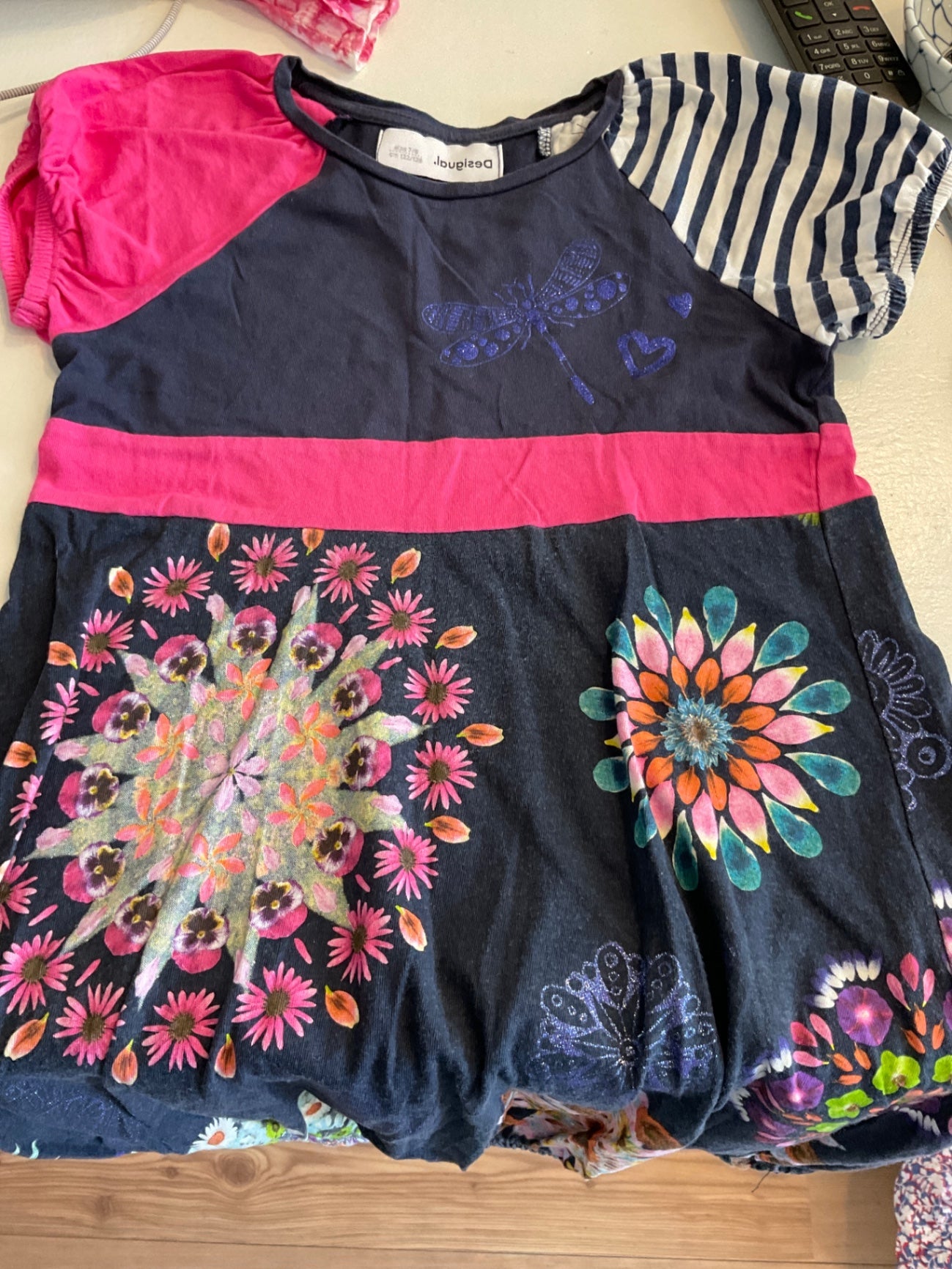 Desigual T-Shirt Kleid  122/128 Mehrfarbig (blau, pink, weiß, und andere Farben)