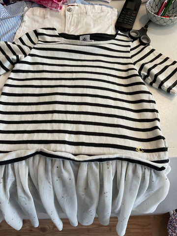 Petit Bateau Kleid 128 Schwarz und Weiß