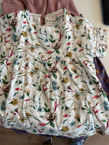 Zara Kleid 104 Weiß mit Blumenmuster