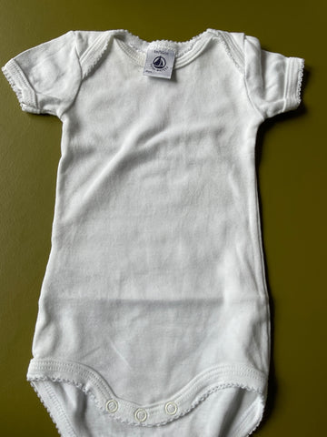 PETIT BATEAU  Babybody 54 Weiß