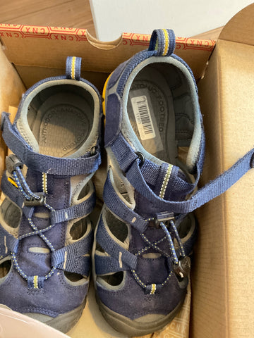 Keen Sandalen 36 Blau