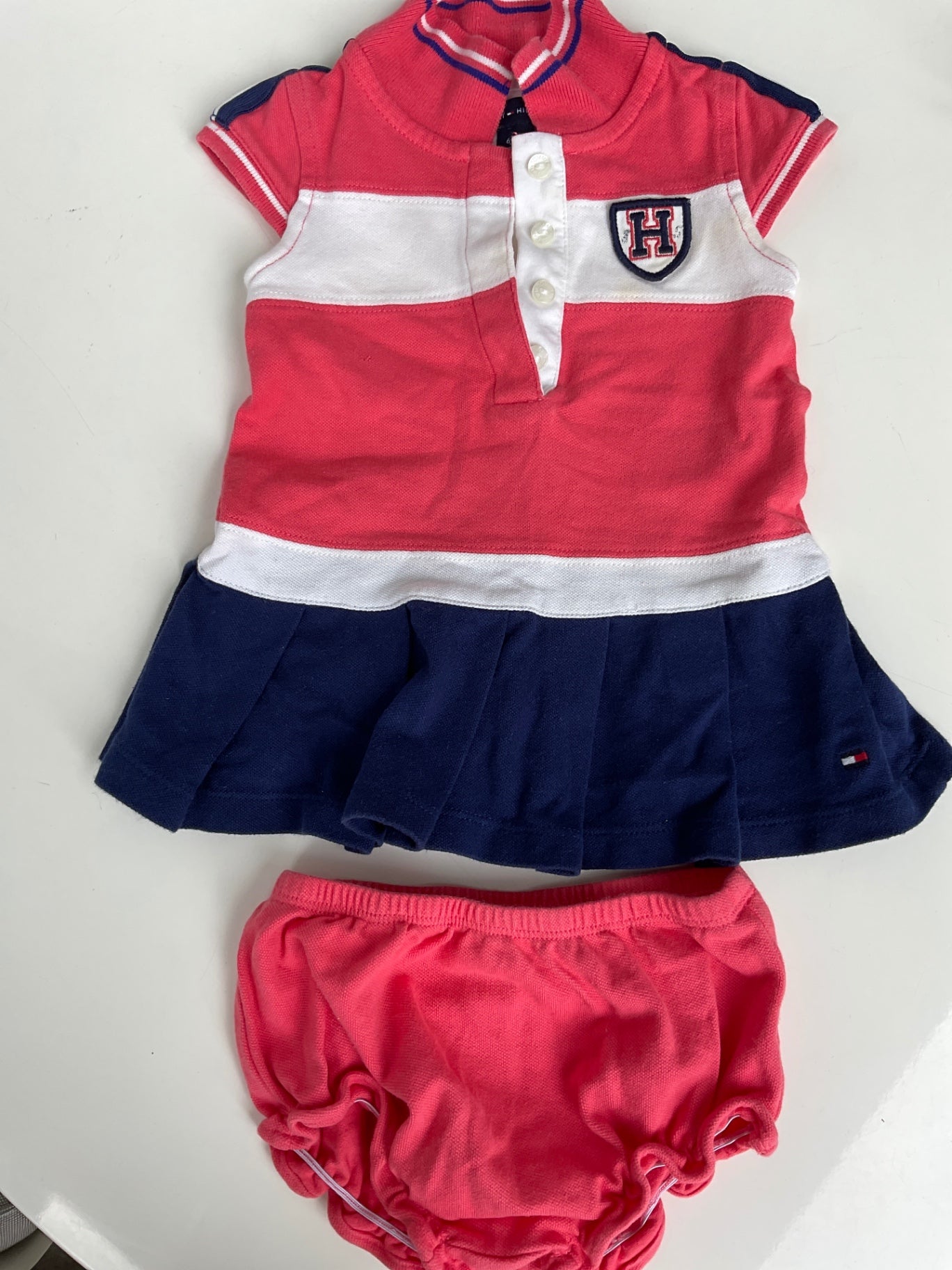 Tommy Hilfiger Kleid mit Short *Set Flecken vorne 74 Pink, Weiß, Blau Streifen