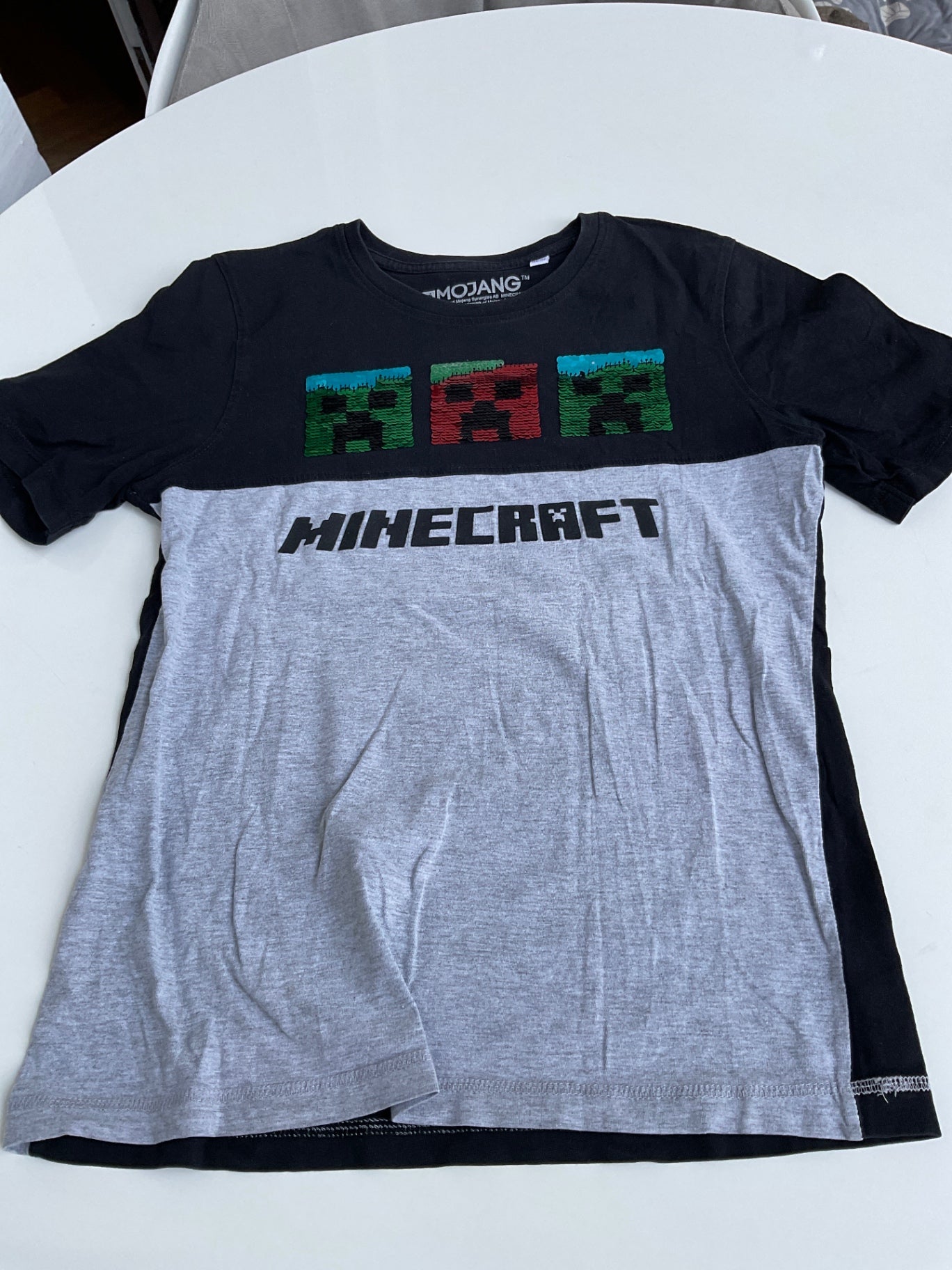 Mojang T-Shirt 146/152 Schwarz und Grau