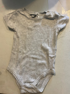 Fagottino Baby-Body 62 Grau-weiß gestreift